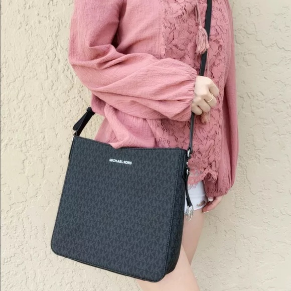 🌟SALE🌟💕 👜💕-NWT Michael Kors Large Crossbody - Picture 8 of 8